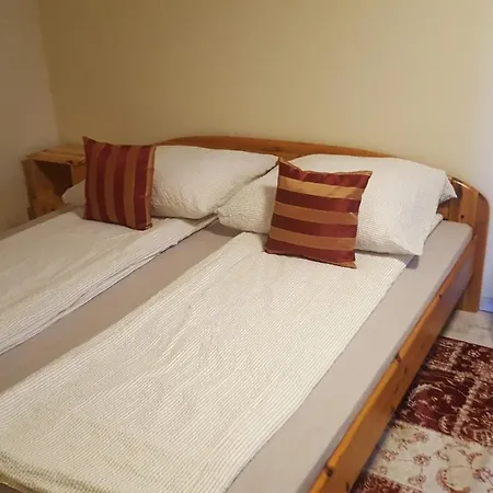 Gyoengyvirag * Keszthely