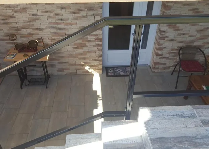 Gyoengyvirag קסזטלי