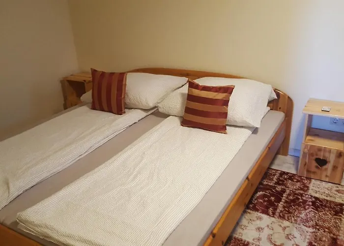 Gyoengyvirag * קסזטלי